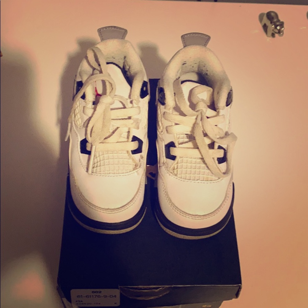 Jordan 4 Retro